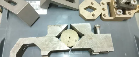 Pièces usinées en électroérosion fil LIP Industrie Précision